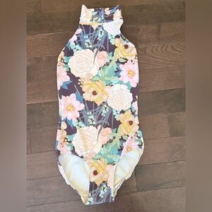 Eleve floral halter